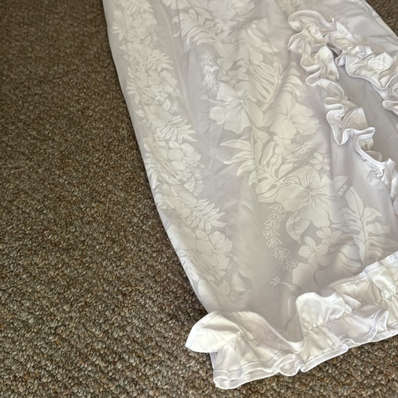 Hilo Hattie Muu Muu - Picture 8 of 8